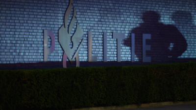 Wie Beschermt de Politie